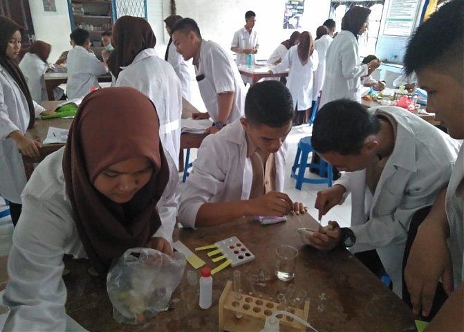 Laboratorium IPA Poster