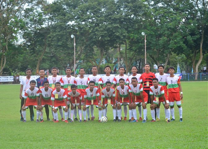 Tim Sepak Bola Poster