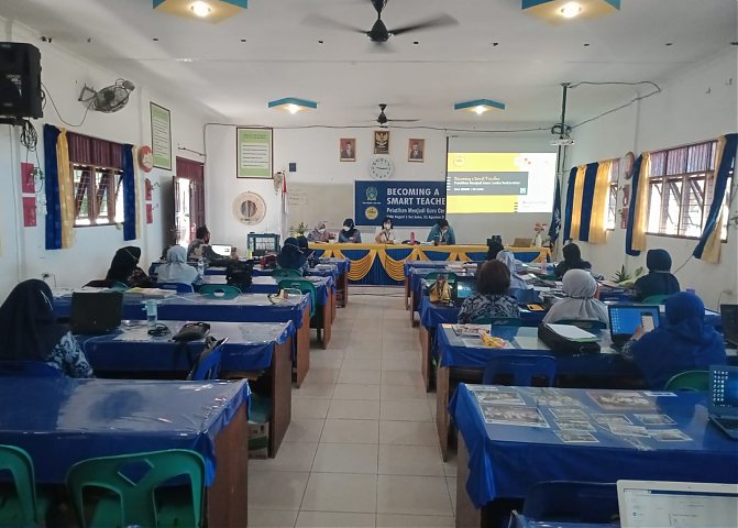 Pelatihan guru-guru SMAN 1 Sei Suka oleh TMC Indonesia Poster