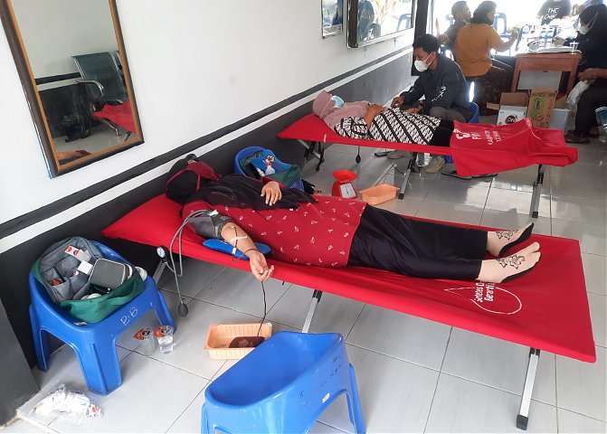 SMAN 1 Sei Suka Melakukan Kegiatan Donor Darah Poster