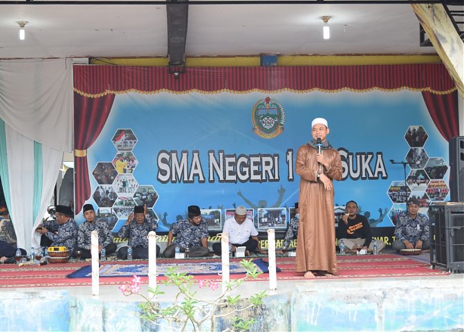 Peringatan Maulid Nabi Muhammad SAW 1443 H Poster