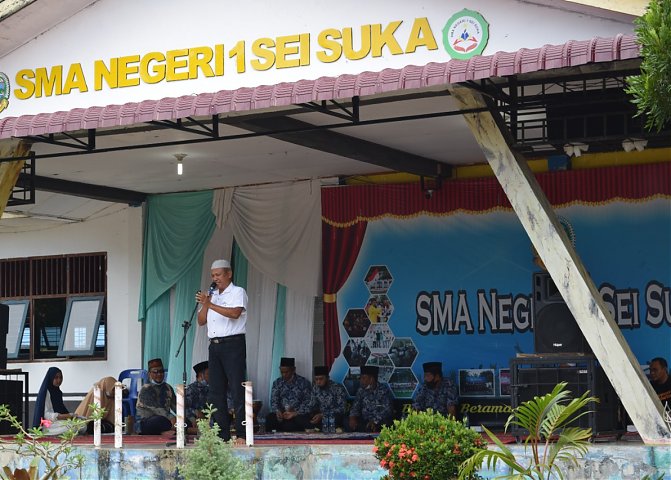 Peringatan Maulid Nabi Muhammad SAW 1443 H Poster