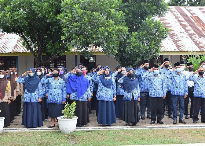 Hari Pahlawan Poster