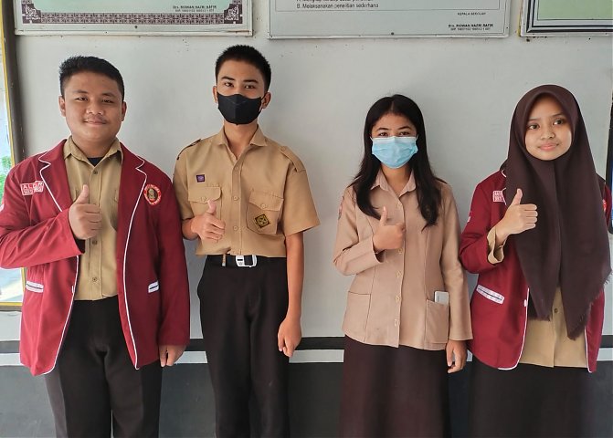 SIswa SMAN 1 Sei Suka Meraih Prestasi Poster